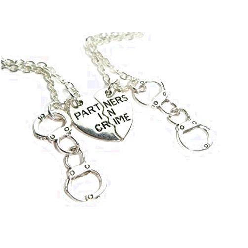 Ishaou Friendship Necklace for 2, Partner in Crime Necklaces, Best Friends Set, Half Heart Charms, Gift for Sisters, Friend Token, BFF Jewelry