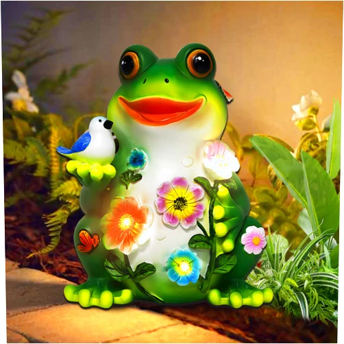 Teeloray Solar Garden Decor Frog Figurine Solar Garden Lights Outdoor Decorative Resin Frog Statue Waterproof Solar Yard Decorations Outdoor Frog Gifts for Women Christmas, Lawn Patio Balcony Porch Frog Decor