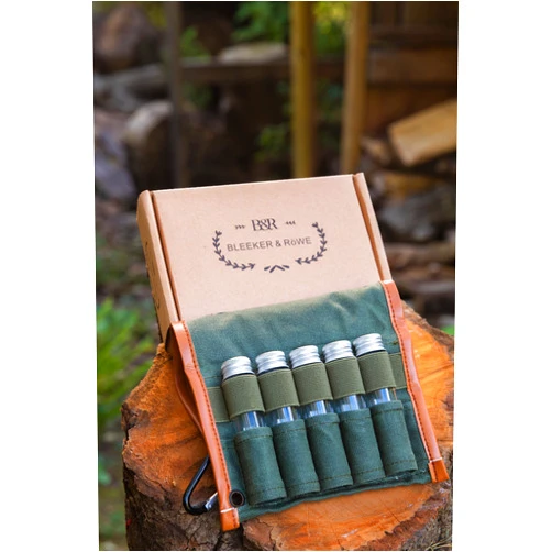 Bleeker and Röwe Bushcraft Camping Spice Kit Portable with Glass Jars, Funnel and Carabiner Great for Backpack and Travel Glamping Camping Gifts