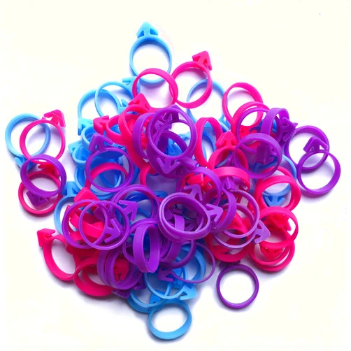 ARNISION 90 Pcs Pastry Bag Ties, Silicone Icing Bag Ties, Reusable Piping Bag Ties Decoration Bag Cake and Pastry Supplies Clips, Includes 3 Color. Suitable for Cupcakes Cookies and Pastry Seal