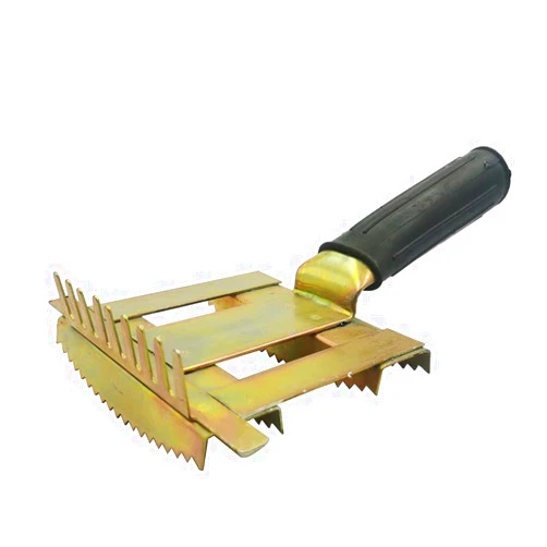 QIQIRO Livestock Shedding Comb Cattle Grooming Combs Metal Livestock Brush Tools Cow Cattle Brush Bull Hair Brush Grooming for Horse, Cattle,Sheep (Gold), 7.87 X 5.5