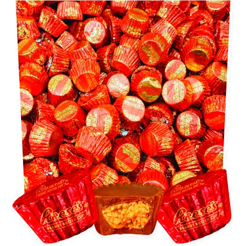 Sweetsome ReesesMini Red Peanut Butter Miniature Cups - Bulk Milk Chocolate Peanut Butter Cups Candy - Individually Wrapped in Festive Red Valentine's Day Foils – Bulk Pack - 2 Pound (Pack of 1)