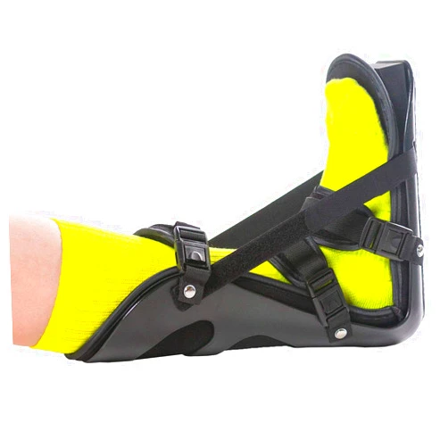BraceAbility Sleeping Stretch Boot - Plantar Fasciitis Night Foot Splint Adjustable Achilles Tendonitis Brace for Fascia, Tendon and Calf Stretching, Heel and Bone Spur, Arch Pain Treatment (Medium)
