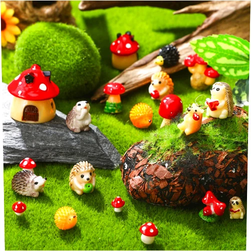 Woanger 30 Pcs Fairy Outdoor Garden Accessories Resin Mini Hedgehog Mushroom Miniature Figurines Garden Tiny Animals Figurines for House Terrarium Plant Bonsai Craft Decor(Cute)