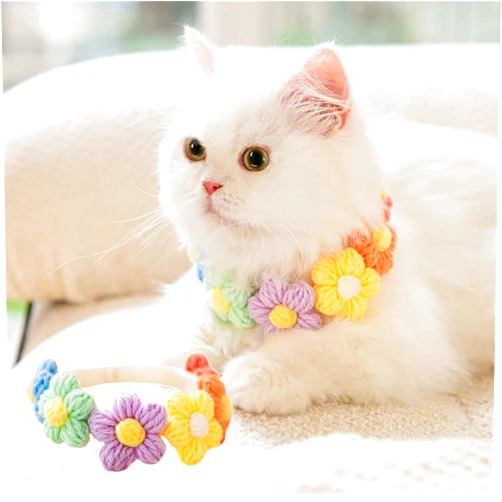 Yeduzyn Knitted Flower Collar for Cat or Puppy, Necklace for Puppy Dog Accessories Kitten Collar Girl Boy Pet Safety Collar Fast Release Buckle Adjustable Length (Small 6 Flowers)