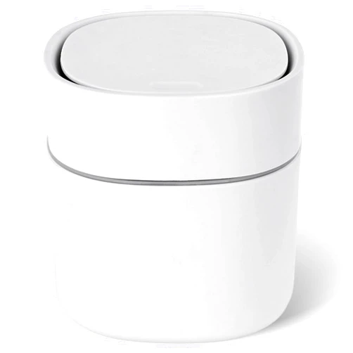 LOVEINUSA Mini Trash Can, Countertop Trash Can with Lid Tiny Garbage Bin Small Trash Can Plastic for Bathroom Office Kitchen Desk Coffee Table White