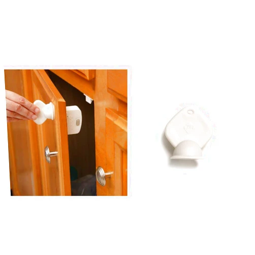 Safety 1st Magnetic Locking System (1 Key and 8 Locks) with Safety 1st Magnetic Locking System Key