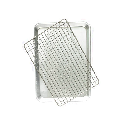 Nordic Ware Naturals® Quarter Sheet with Oven-Safe Nonstick Grid