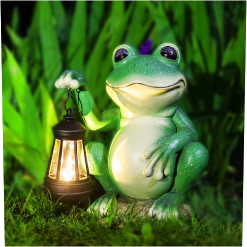 IOKUKI Solar Garden Statues Frog,Outdoor Statues with LED Lantern,Frog Garden Figurine Lights,Garden Decor for Outside Patio,Yard,Lawn Housewarming Gifts(Frog)