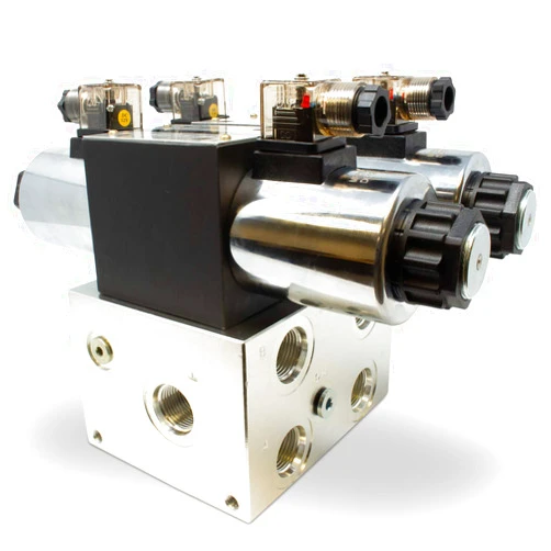Summit Hydraulics Electric Hydraulic Double Acting Directional Control Valve, 2 Spool, 25 GPM (C Spool (Closed Center) 12 Volt)