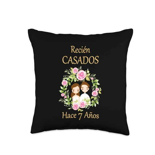 Día de la boda, aniversarios y compañía. Recièn Casados Hace 7 Años 7º Aniversario de boda Throw Pillow, 16x16, Multicolor