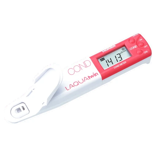 HORIBA LAQUAtwin EC-33 Waterproof Pocket Conductivity/TDS/Temperature Meter - Range 0-199.9 mS/cm