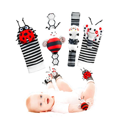Infinno High Contrast Baby Toys Infant Rattle Socks and Wristband Set, Ideal Baby Sensery Toy Gifts for Newborn 0-12 Months, Perpect Black and White Toys for Boys and Girls As Baby Shower Gifts
