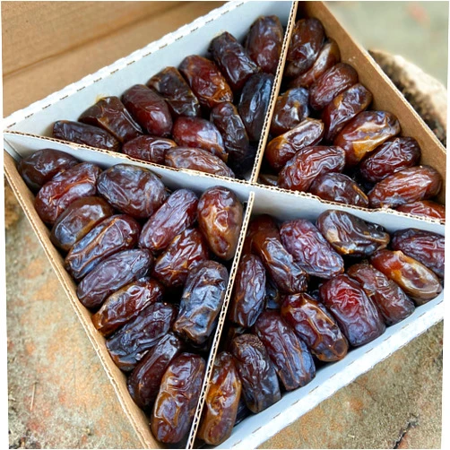 Medjool Days Organic Medjool Dates 5 lbs, Fresh from California, Vegan, Gluten-Free, Paleo-Friendly, No Added Sugars or Preservatives, Sweet and Soft, Versatile Snack for Baking and Cooking (5 Lbs)