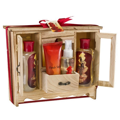 Freida and Joe Bath and Body Gift Basket For Women and Men – 6 Piece Set of French Vanilla Bath & Body Collection Gift Curio, Includes Shower Gel, Bubble Bath, Body Lotion & More - Appreciation Gift Ideas