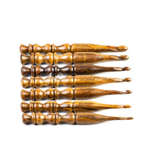 ARTISANS CRAFT BEYOND MANUFACTURING - Rosewood Handcrafted Premium Polished Crochet Hooks in Various Sizes Knitting Needle for Crocheting (Set of 7)