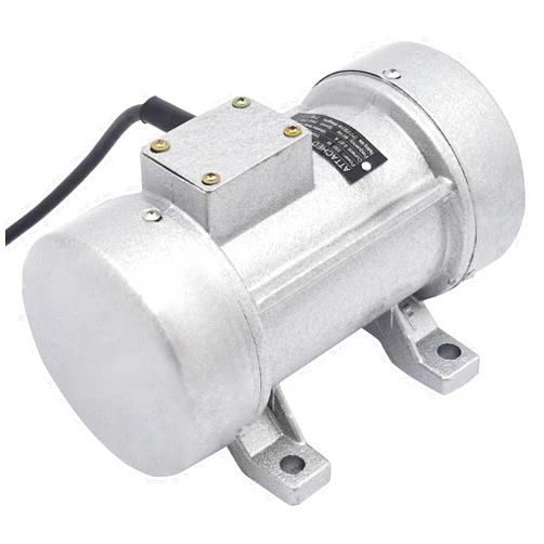 TuBaSaki Concrete Vibrator Motor 550W Concrete Vibrating Table 110V 60HZ 2840rpm Concrete Vibrator Vibration Motor with 3.28fts Power Cable