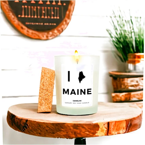 CANDLINI Maine State Candle | Luxury Candle Soy Wax Vanilla Blend 12oz | Unique Gift Candles | House, Cabin, Aprtment Maine Decoration | Perfect Gifts for Birthday, Anniversary, House Warming and More