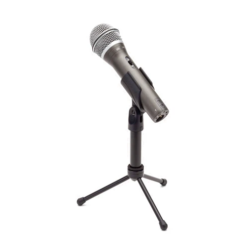 Samson Technologies Q2U USB/XLR Dynamic Microphone Recording and Podcasting Pack (Includes Mic Clip, Desktop Stand, Windscreen and Cables), silver (Renewed)