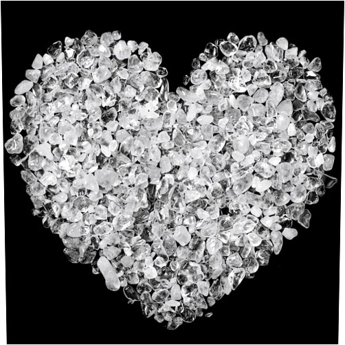Landical 5 Lbs Clear Quartz Crystal Chip Bulk Small Crystal Stone Tumbled Gravel Natural Rock Quartz Crushed Stone for Crafts Fish Tank Aquarium Vases Filler Decor Reiki Energy Balancing(White)