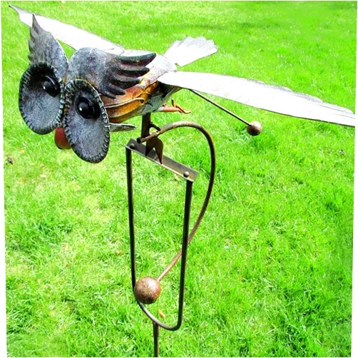 AEVXKHI Wind Spinners Wing Flapping Metal Owl Yard Stake Rocking Wind Whirly-Gig Owl Wing Spinner Flying Owl Wing Flapping for Patio Yard Porch Lawn (Fly)