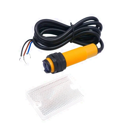 Hao Yuan Star E3F-R2P1 photoelectric Switch M18 2m Sensing 6-36VDC 3 Wire PNP NO（Normally Open） retroreflective Cylinder Amplifier photoelectric Sensor Switch