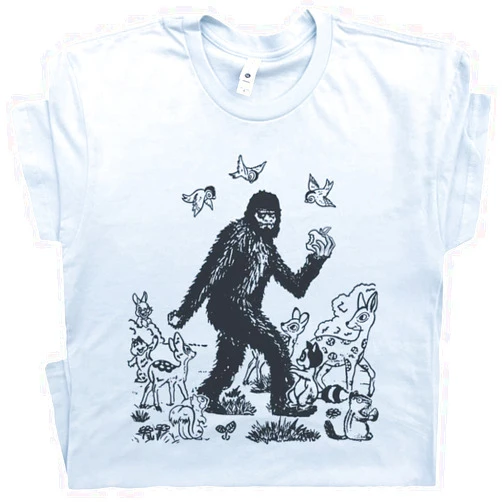 Shirtmandude T-Shirts Bigfoot Shirt Cool Bigfoot Raccoon T Shirt Cryptid Shirts for Women Men Funny Sasquatch Graphic Tshirt Weird Vintage Yeti