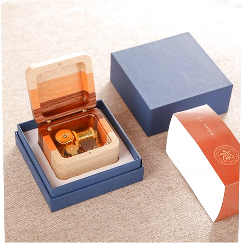 SOFTALK Square Three-Color Wooden Music Box Retro Clockwork Musical Boxs Beautiful Melody for Christmas, Birthday Valentine's Day Gifts (Tune : Can't Help Falling In Love)