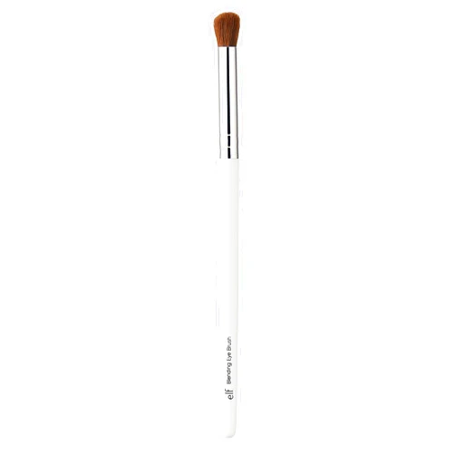 e.l.f. Blending Eye Brush, Makeup Brush For Eyeshadow & Eyeliner, Creates A Natural Finish, Made With Synthetic Bristles, Vegan & Cruelty-Free