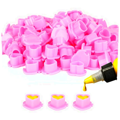 IFERO 200PCS Disposable Tattoo Ink Cups Heart Shaped Stable Plastic Tattoo Ink Pigment Caps With Base 3 ColorsTattoo Ink Holder Cups for Tattoo Permanent Makeup Tattoo Supplies (Pink2)