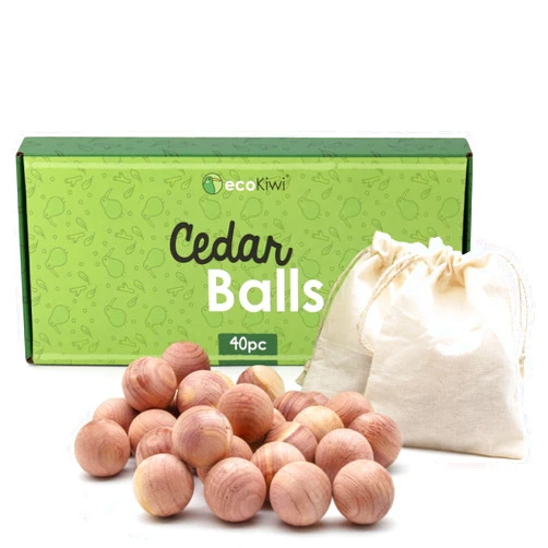 ecoKiwi Cedar Balls for Clothes Storage 40 Pack - 100% Natural Red Cedar Blocks for Clothes Storage - Aromatic Cedar Chips for Closets & Drawers - Cedarwood Oil Planks with Sandpaper & 3 Cotton Bags