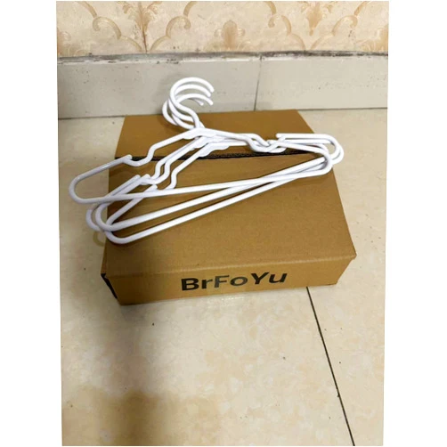 BrFoYu Hangers 60 Pack Large Capacity Hard Plastic Hangers