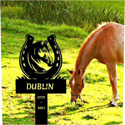 Gerryed Horse Memorial Stake Personalized, Customized Horse Pet Grave Marker in Memorial of Horse Outdoor Horse Tombstone