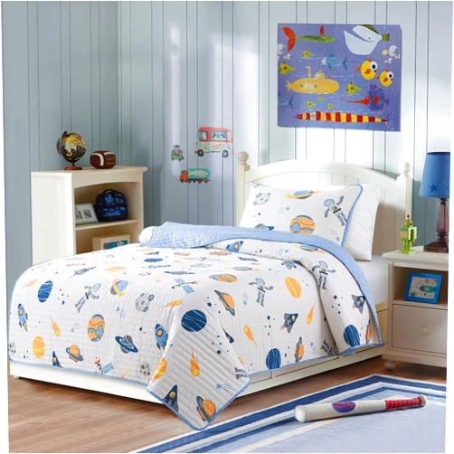Soul & Lane Space Adventure Quilt Set - Twin Size with 1 Sham, Rocket and Planet Galaxy Themed Bedding, Solar System and Astronaut Design, Outer Space Quilted Bedspread for Kids