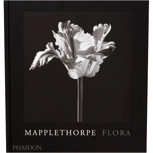 By Mark Holborn (Editor), Dimitri Levas (Editor), Herbert Muschamp (Introduction), Robert Mapplethorpe (Artist) & 1 more Mapplethorpe Flora: The Complete Flowers