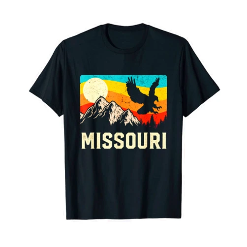 Missouri American Retro USA Vintage Apparel Co. Missouri Nature Wild Eagle Retro Sunset Hiking T-Shirt