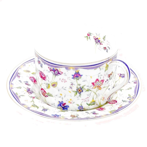 GOMMO Vintage Style Bone China Tea Cup and Saucer Set for 1, English Elegant Bone China Tea Cup, 6 oz Cappuccino Espresso Latte Cup Mug (1, Purple Floral)