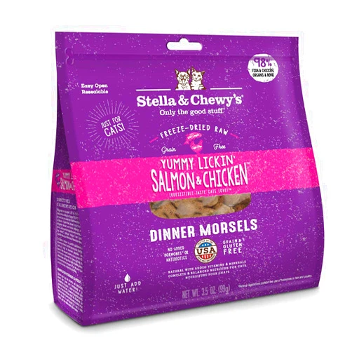 Stella & Chewy's Freeze-Dried Raw Cat Dinner Morsels – Grain Free, Protein Rich Cat & Kitten Food – Yummy Lickin’ Salmon & Chicken Recipe – 3.5 oz Bag
