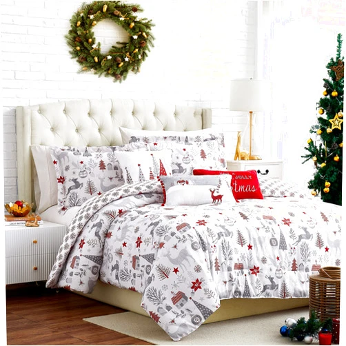 Southshore Fine Living, Inc. Holly Jolly Christmas Holiday Soft Bedding Set 6-Piece Oversized Comforter Set with Throw Pillows and Shams, Full/Queen