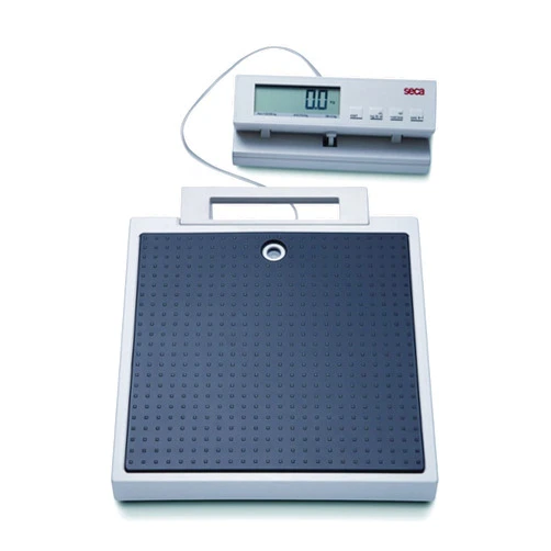 Seca 869 Flat Scale with Cable Remote Display