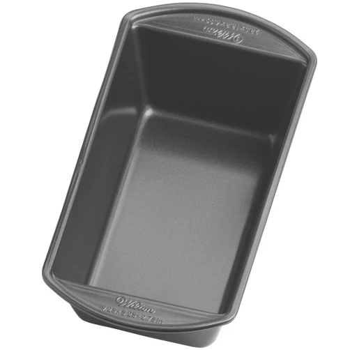 Wilton Perfect Results Large Nonstick Loaf Pan, 9.25 by 5.25-Inch, Silver