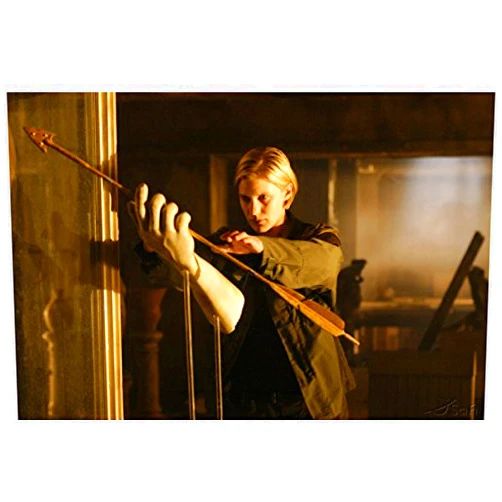 Battlestar Galactica (2004–2009) Modern Kara Starbuck Thrace reaching for the Arrow of Apollo on Caprica - Battlestar Galactica 8x10 Photograph - HQ - BSG