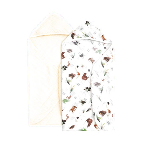 david's kids 2 Pack Hooded Baby Towels, 100% Muslin Cotton 6-Layer Ultra Soft Breathable Absorbent Baby Bath Towels for Infant and Toddler, Newborn Essentials, Large 32x32Inch, Woodland Animals