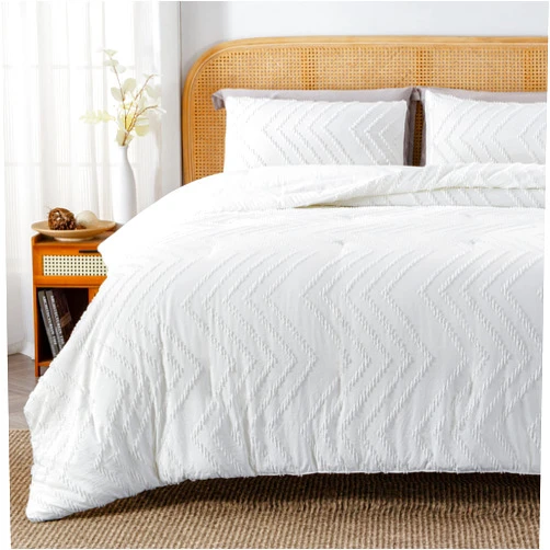 Litanika White King Comforter Set, 3 Pieces Lightweight Tufted Bedding Sets, Down Alternative Comforter Fluffy Bed Set Gift Choice