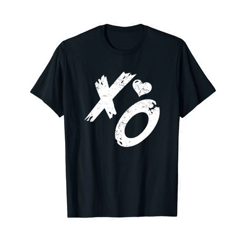 Loving Designs XO Hugs & Kisses with Distressed Heart Vintage Retro T-Shirt