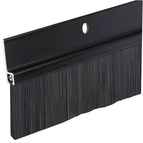 Randall Manufacturing Co., Inc 3 FT Black Brush Sweep for Gaps up to 1 1/2