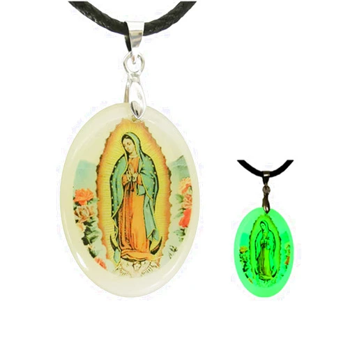 PTGMH Religious Jewelry Adjustable Virgin Mary Necklace for Women Godmother Necklace Lady of Guadalupe Oval Pendant Resin Glow in the Dark Fashionable Religious Gifts (green)