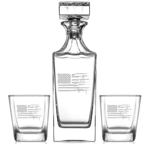 MIP Whiskey Decanter Gift Set With 2 Whiskey Old Fashioned Rocks Glasses American Gun Flag