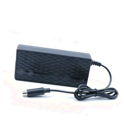 FENGQS E-Bike Battery Charger Q8 Suitable for 48V 17.5A Batteries