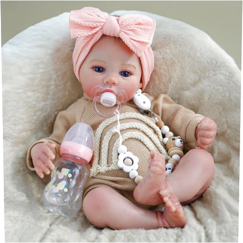 WOOROY Realistic Reborn Baby Dolls - 18 Inch Lifelike Newborn Baby Girl, Real Life Baby Dolls with Soft Weighted Body, Real Baby Reborn Gift Set for Kids Age 3